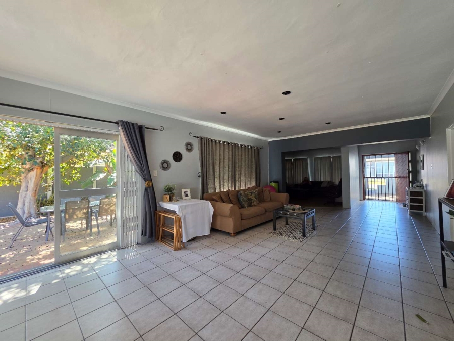 3 Bedroom Property for Sale in Welgelegen Western Cape